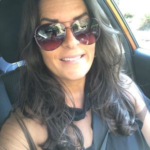 Meet your Posher, Dina